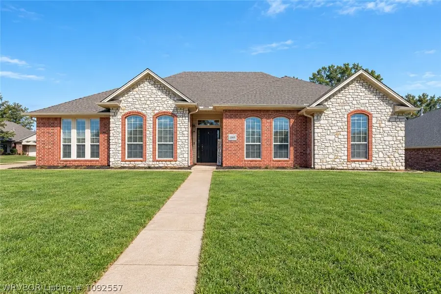 1305 Timberland Drive, Van Buren, AR 72956 - #2