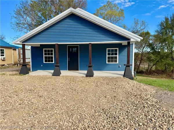 203 Grove Avenue, Poteau, OK 74953