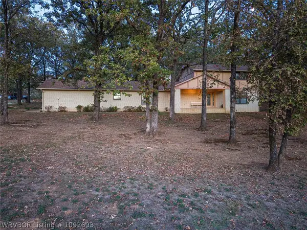 2010 E Wheeler Avenue, Sallisaw, OK 74955