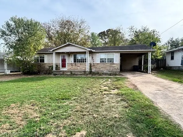 1613 Gibson Street, Ozark, AR 72949
