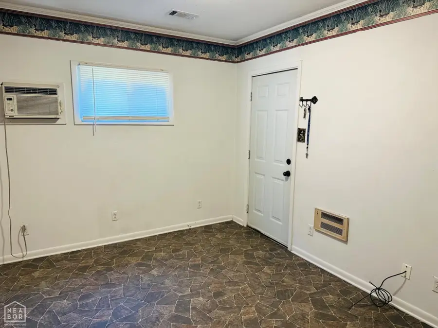 208 Forrest, Newport, AR 72112 - Image #2