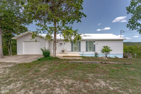 73 W Piper Lane, Salesville, AR 72653