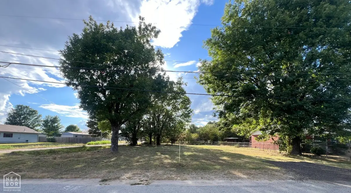 210 S 22nd Avenue, Paragould, AR 72450 - Image #1