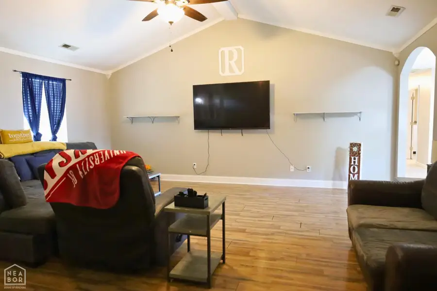 2006 Julie Ann Lane, Paragould, AR 72450 - Image #3