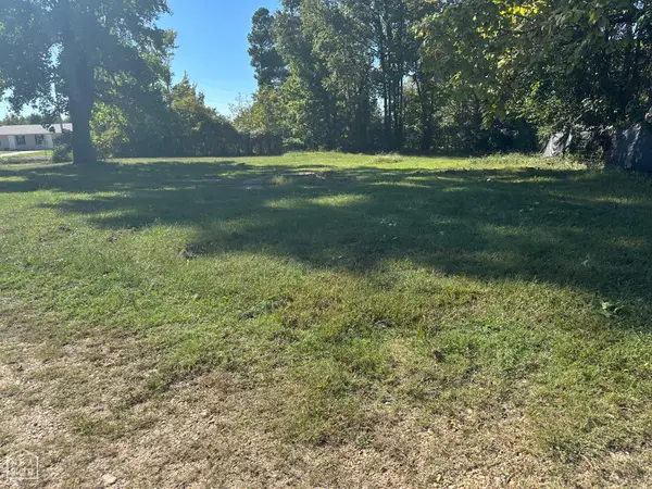 807 Bard, Paragould, AR 72450