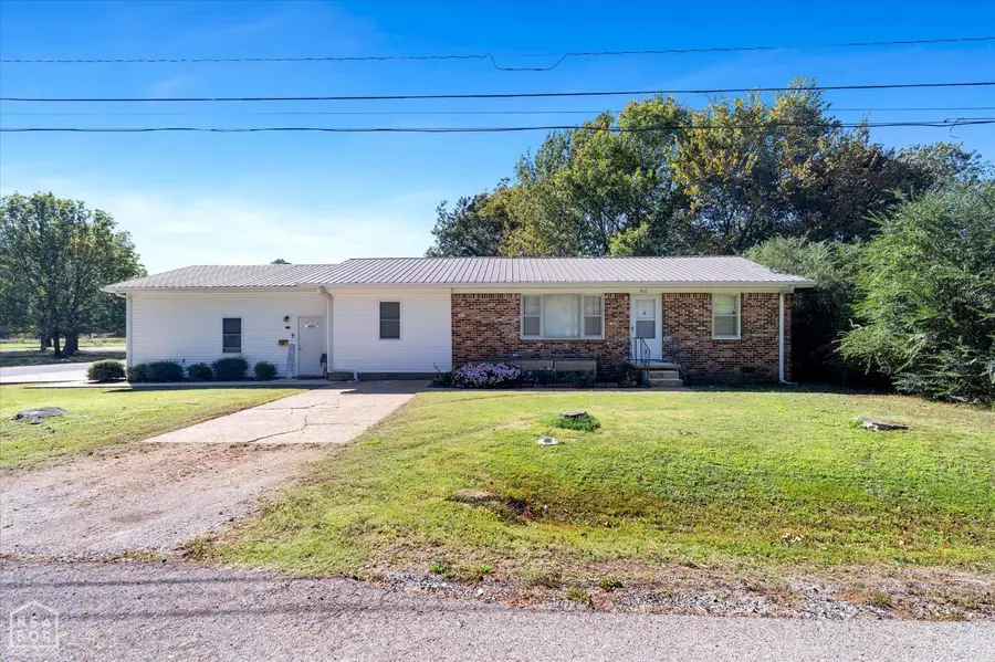 410 E Gum Street E, Walnut Ridge, AR 72476 - Image #2