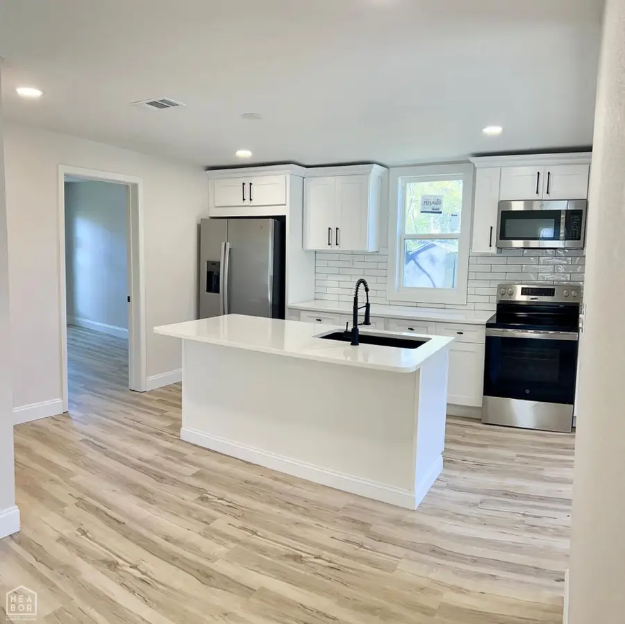 1302 W Monroe Avenue, Jonesboro, AR 72401 - Image #2