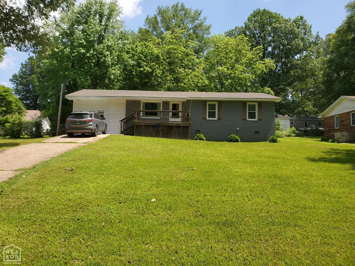 690 Redwood, Piggott, AR 72454 - Image #1