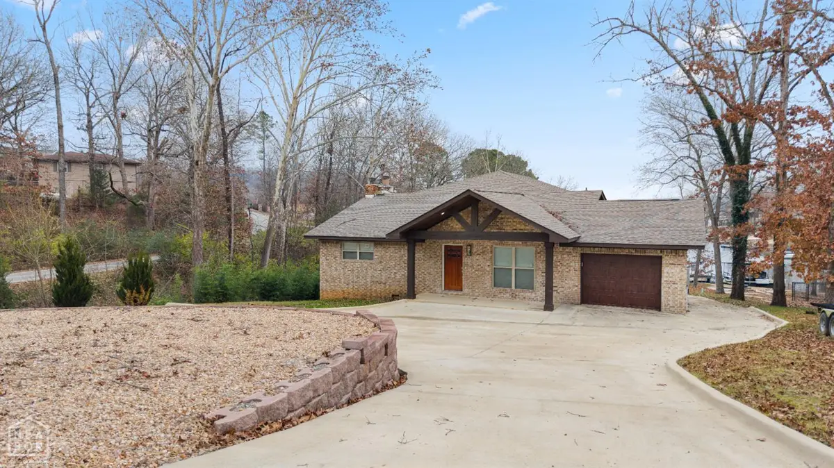 38 Winnebago Circle, Cherokee Village, AR 72529 - Image #1