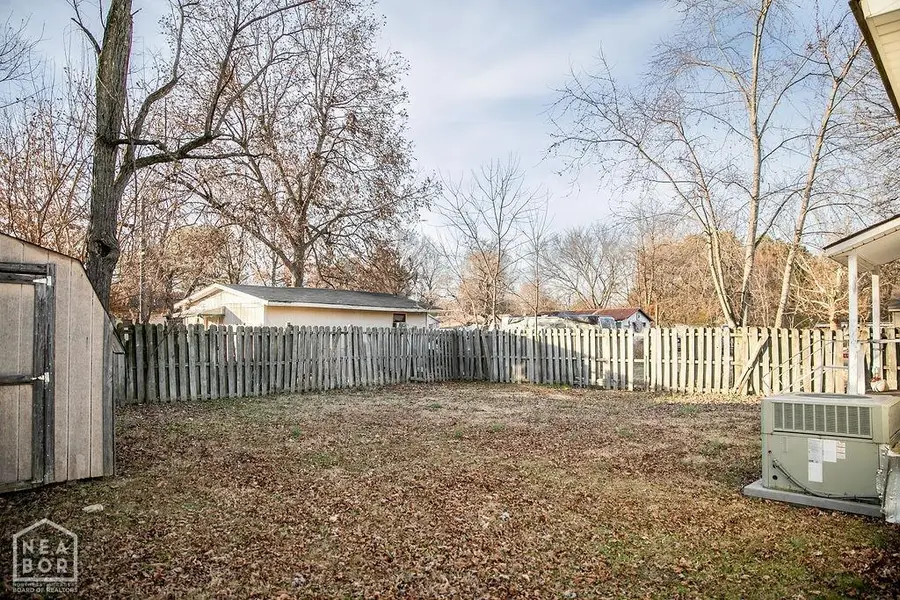 304 N 12th Avenue, Paragould, AR 72450 - #3