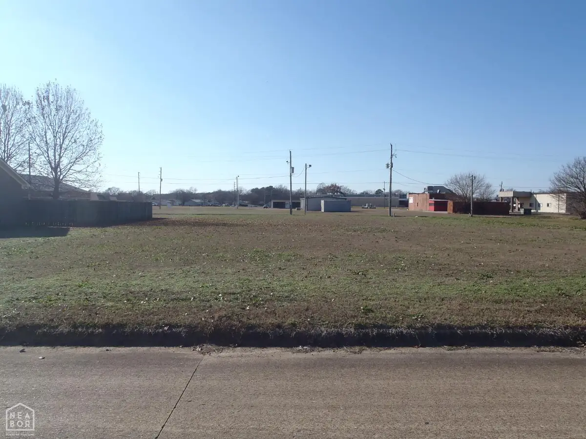 201 Olivia, Newport, AR 72112 - Image #1