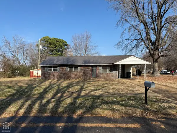 1500 W College, Jonesboro, AR 72401