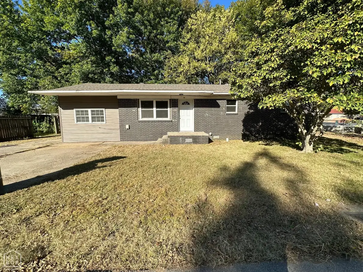 106 N 9th Ave, Paragould, AR 72450 - Image #1