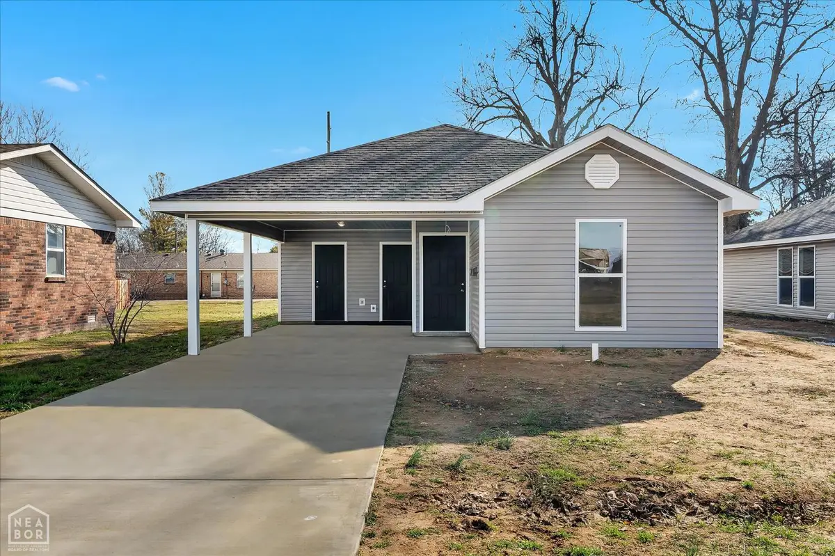 212 NE Front Street, Walnut Ridge, AR 72476 - Image #1