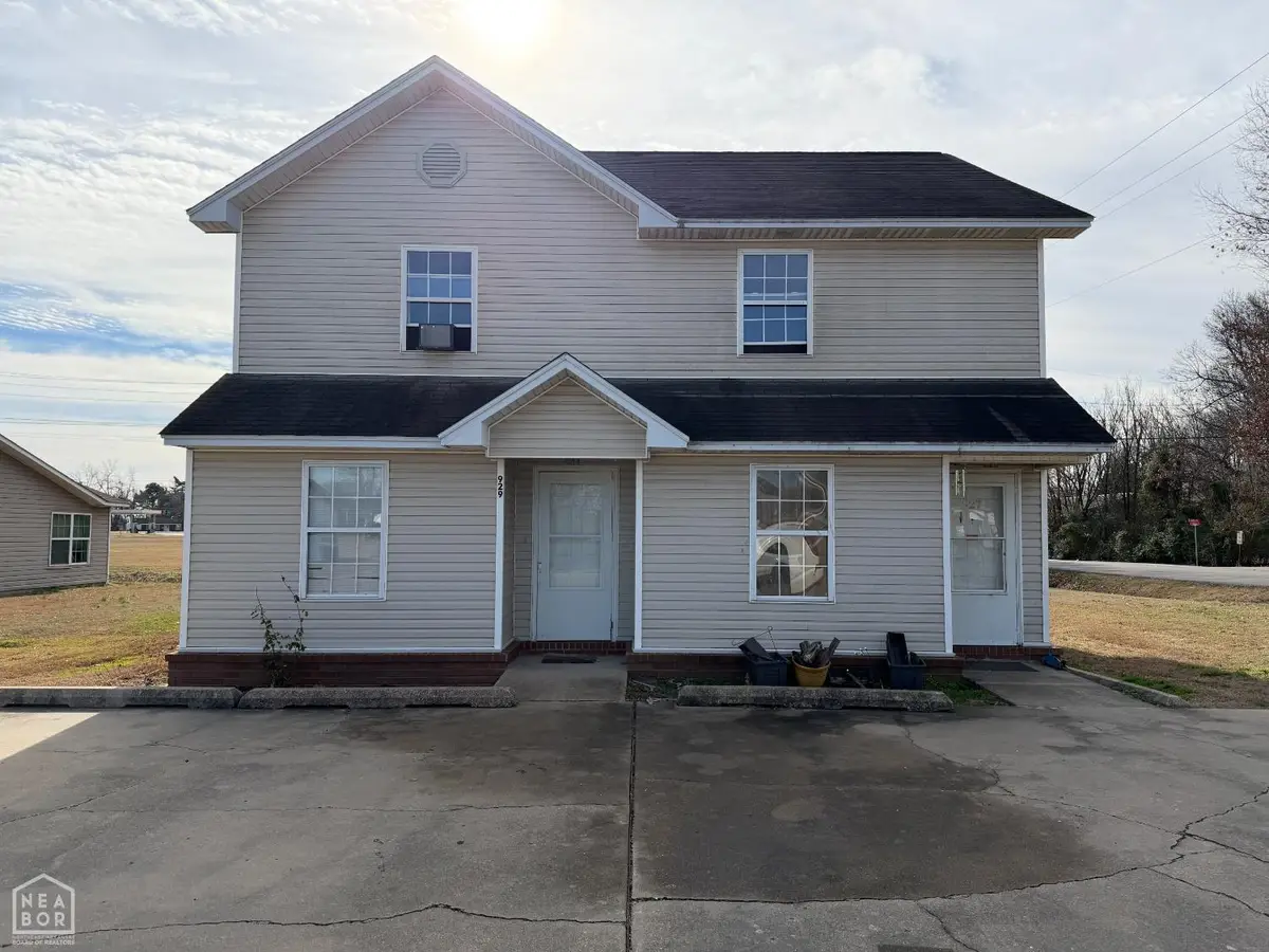 927 E Margret, Piggott, AR 72454 - Image #1