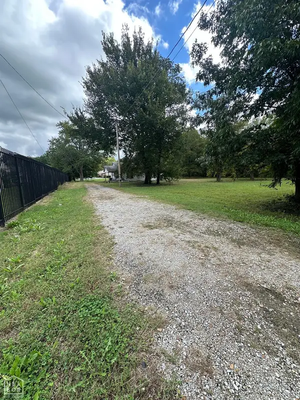 300 Pine Street, Jonesboro, AR 72401