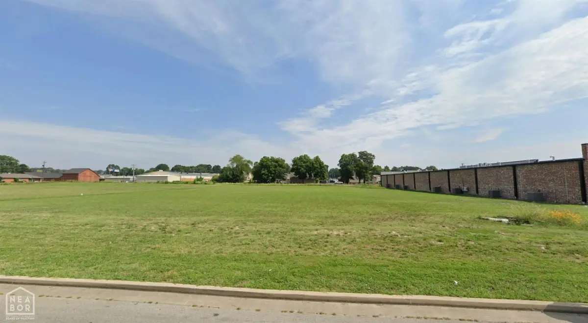 1 Creek Dr, Jonesboro, AR 72401 - #1