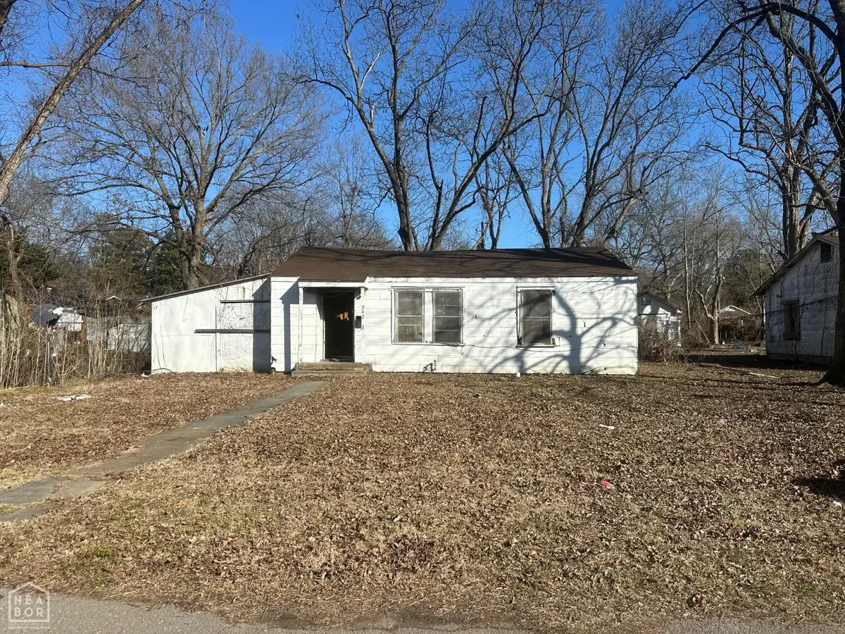 242 N 8th, West Helena, AR 72390 - #1