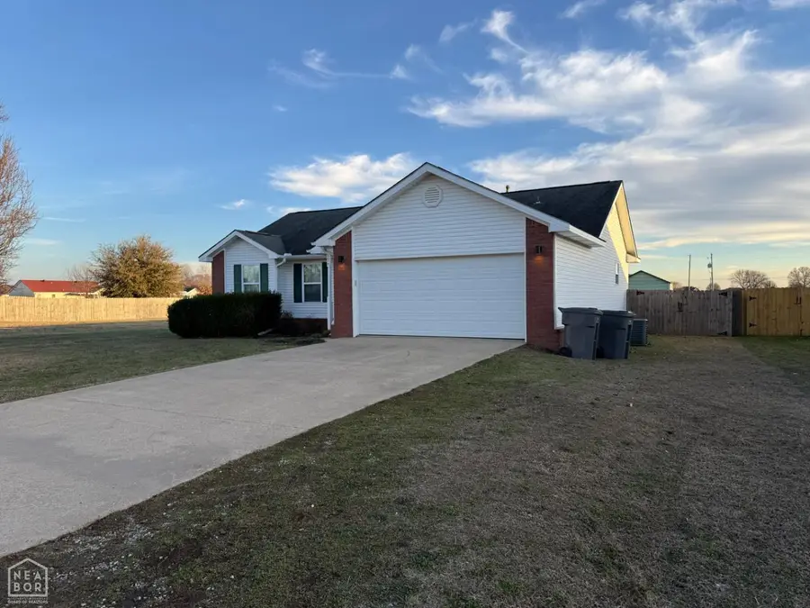 326 E Robinson Street, Bay, AR 72411 - #2