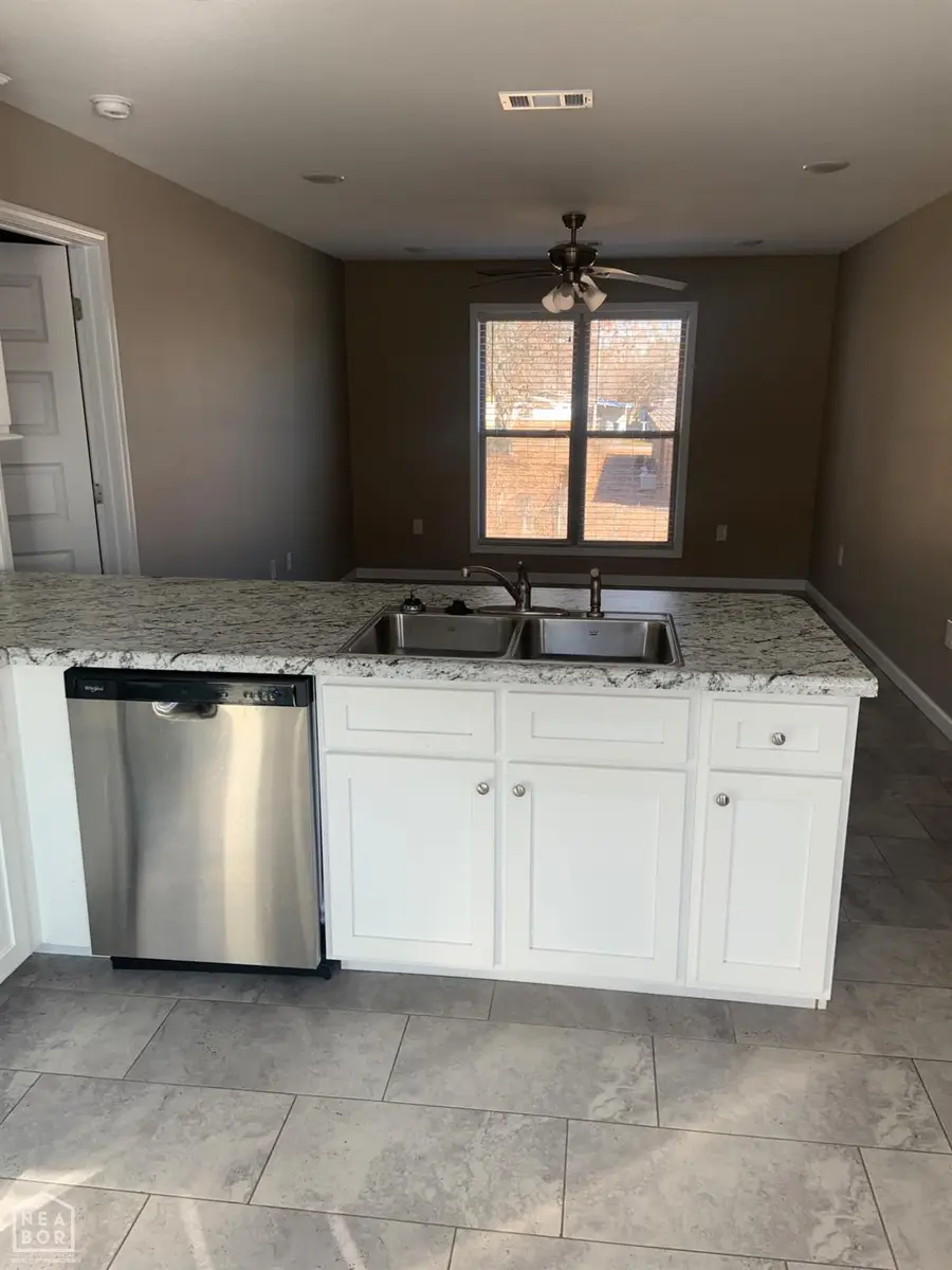 1406 South 8th Street, Paragould, AR 72450 - #3