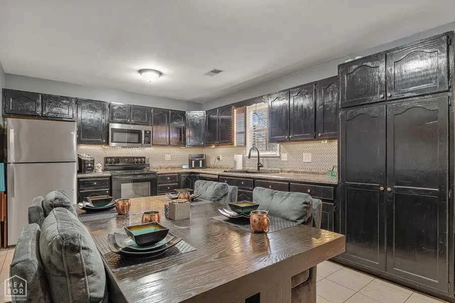 305 W School Street, Brookland, AR 72417 - #2