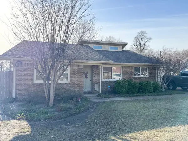 3307 S Debra Lane, Blytheville, AR 72315