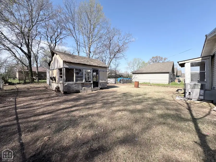1711 Henry Street, Jonesboro, AR 72401 - #3