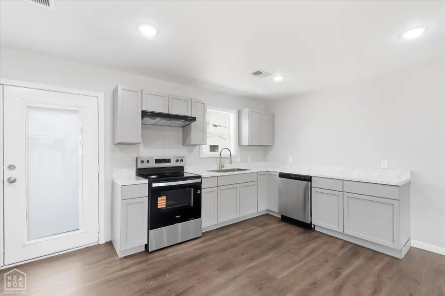 800 E Elm Street, Walnut Ridge, AR 72476 - #3