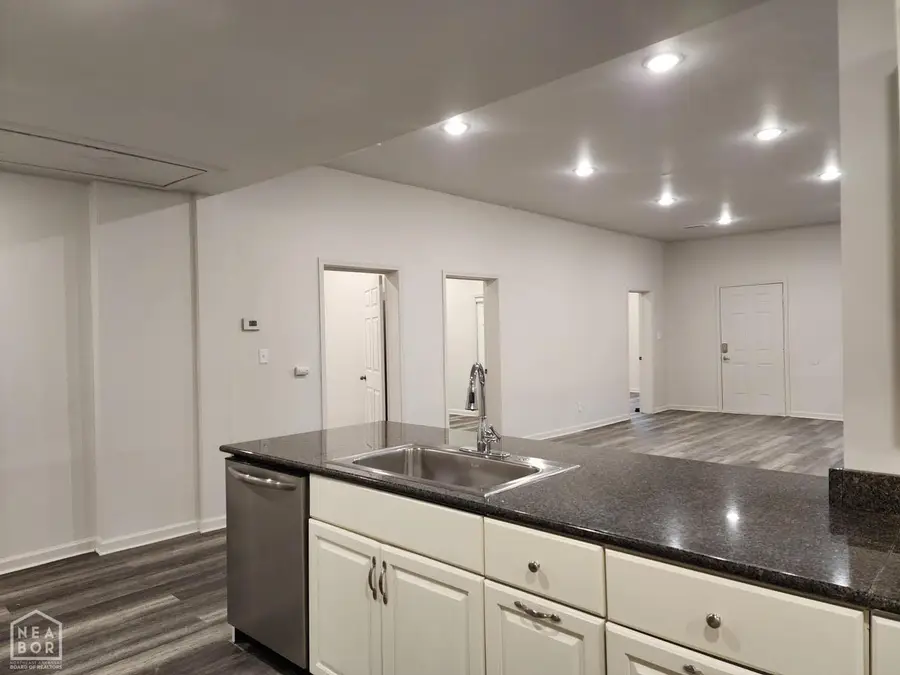 641 Warner Avenue, Jonesboro, AR 72401 - #3