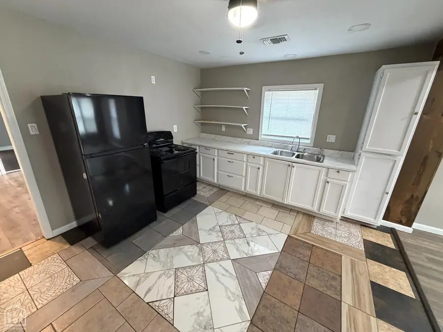 1412 W Monroe Avenue, Jonesboro, AR 72401 - #3