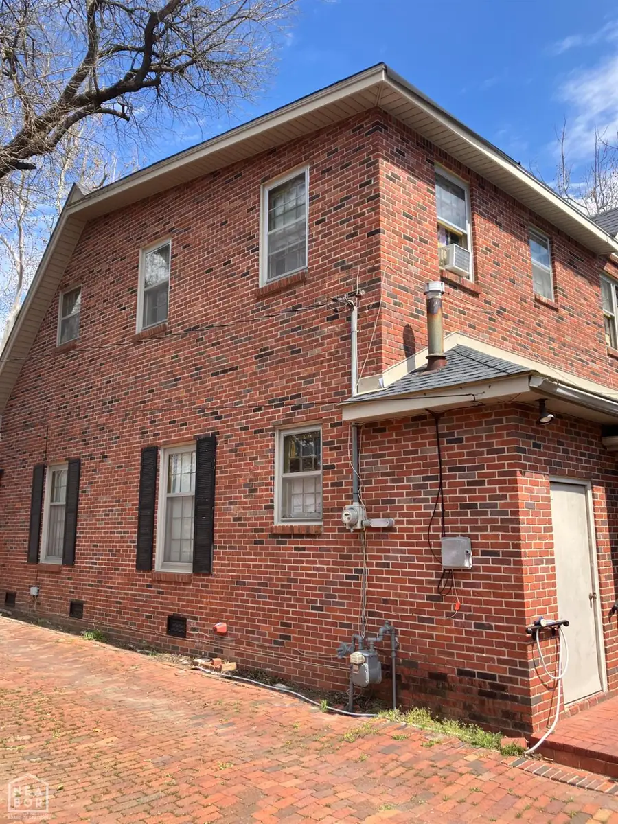 623 W Oak Avenue, Jonesboro, AR 72401 - #3