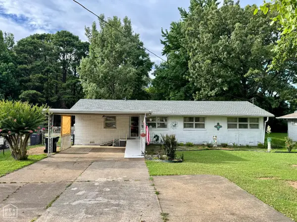 1110 W Nettleton Avenue W, Jonesboro, AR 72401