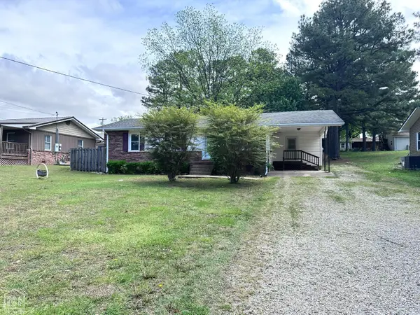 865 N 2nd Avenue, Piggott, AR 72454