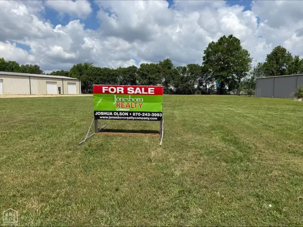 698 Gladiolus, Jonesboro, AR 72404