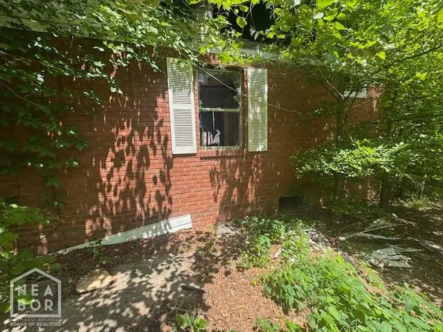 512 NE 1st St, Corning, AR 72422 - #3