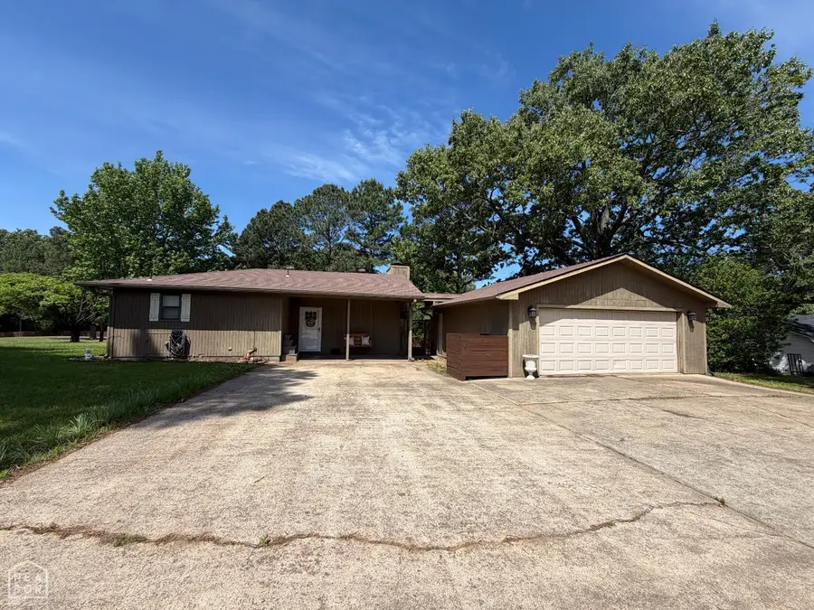 2700 Spring Valley Drive, Jonesboro, AR 72404 - #2