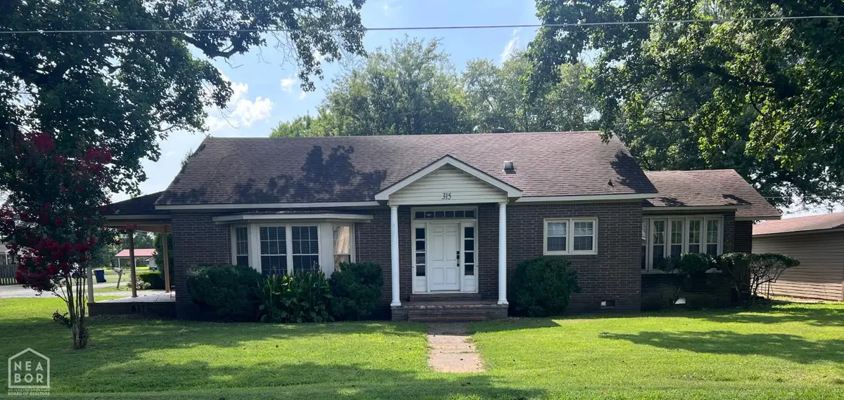 315 S Main St., Leachville, AR 72438 - #1