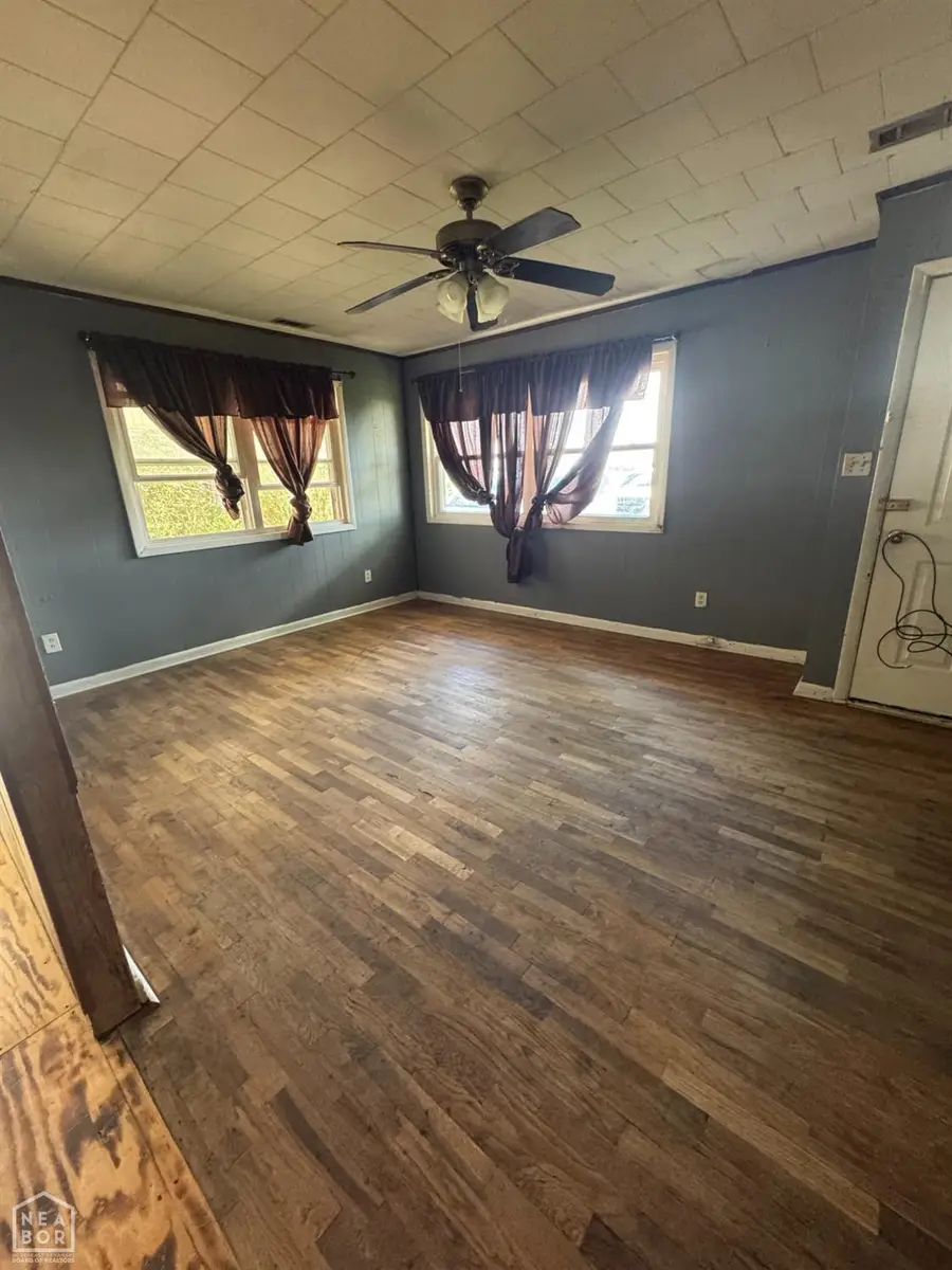925 W Darden, Newport, AR 72112 - #2