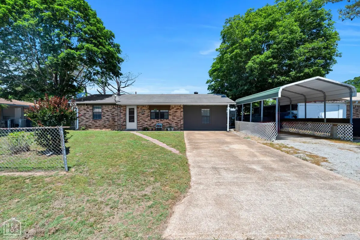 2004 Douglas Drive, Pocahontas, AR 72455 - #1