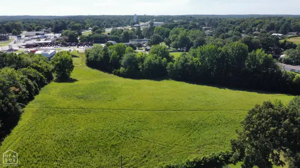 203 North Rockingchair Roadd, Paragould, AR 72450
