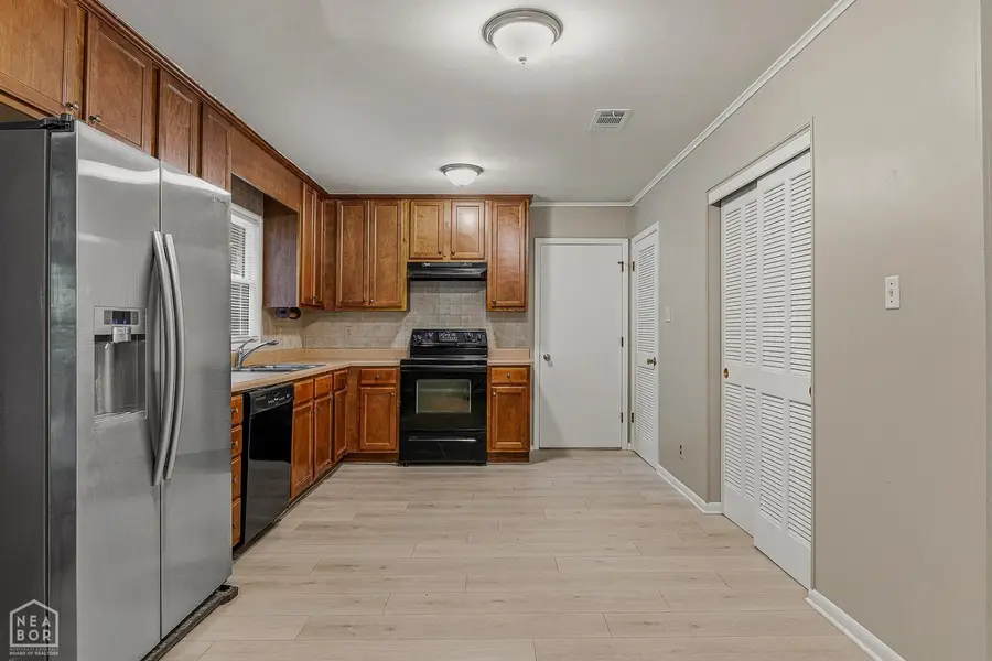 2001 Broadmoor, Jonesboro, AR 72401 - #2