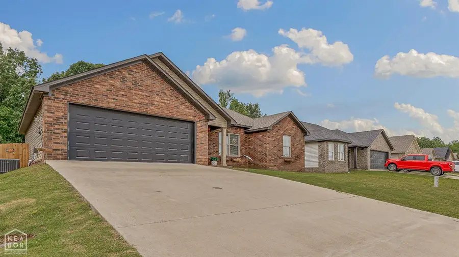 306 Elizabeth Drive, Paragould, AR 72450 - #2