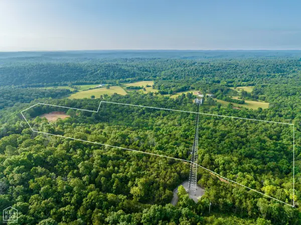220 Ark Traveler Road, Hardy, AR 72542