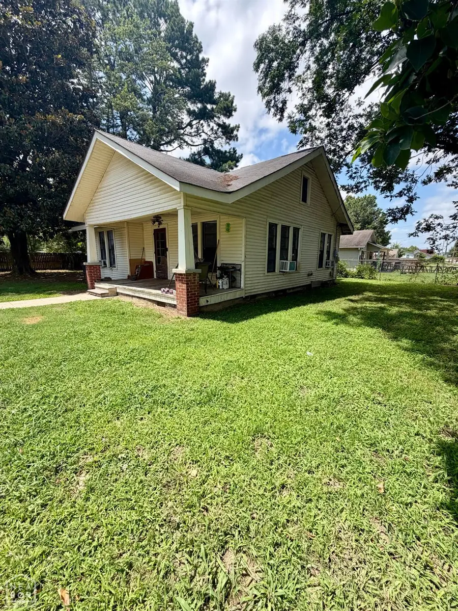 301 W Ruby, Paragould, AR 72450 - #2