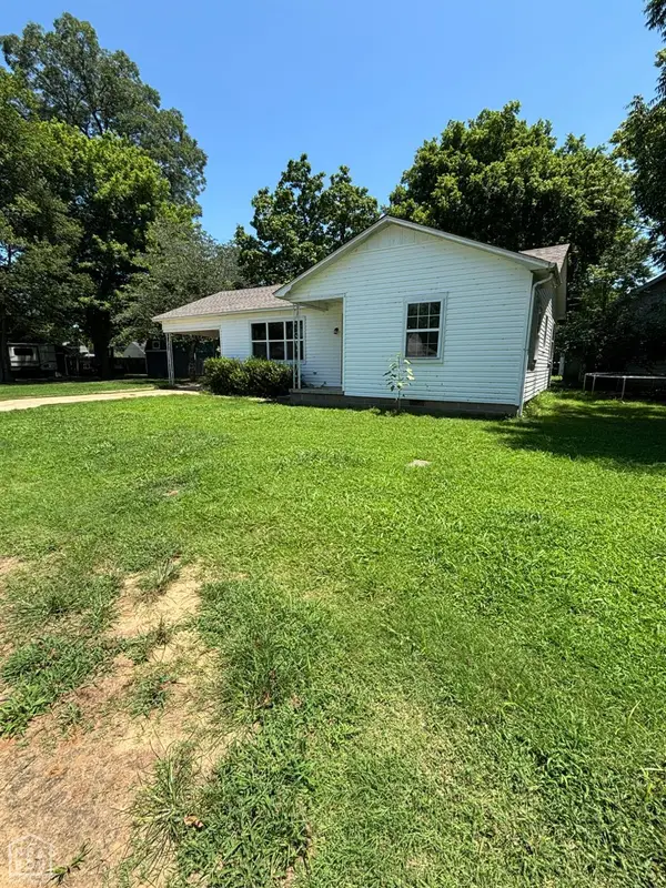 808 SW 4th Street, Corning, AR 72422
