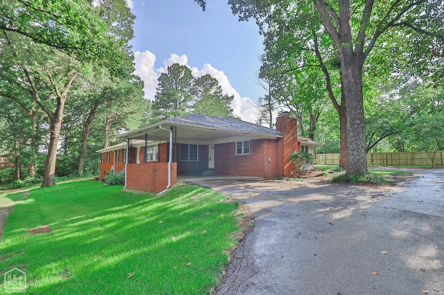 2711 Wood Street, Jonesboro, AR 72401 - #2