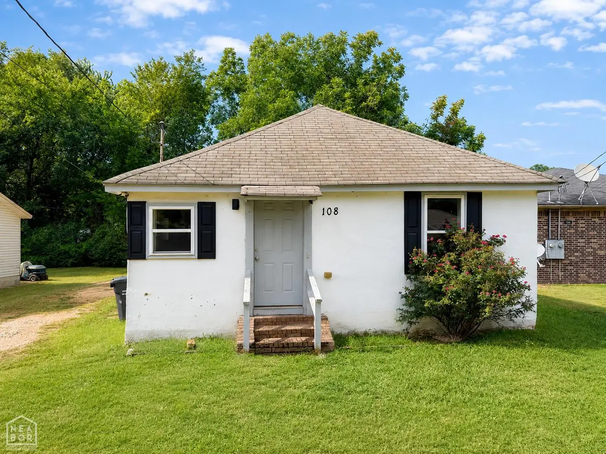 108 W Forrest Street W, Jonesboro, AR 72401 - #1