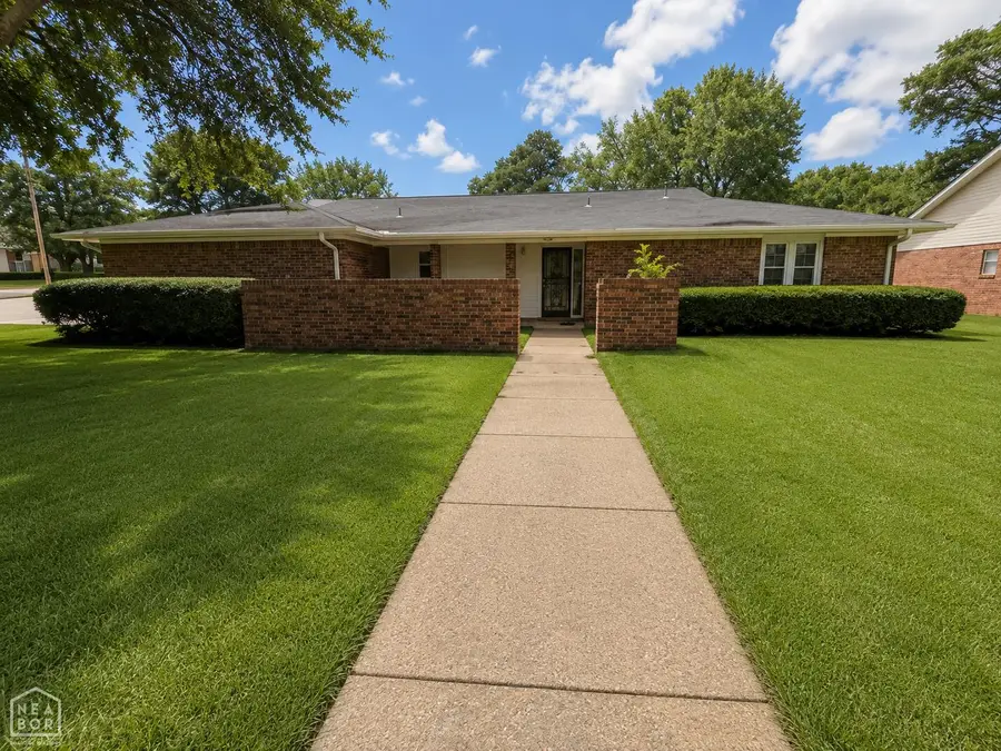 2609 Glenwood Drive, Jonesboro, AR 72401 - #2
