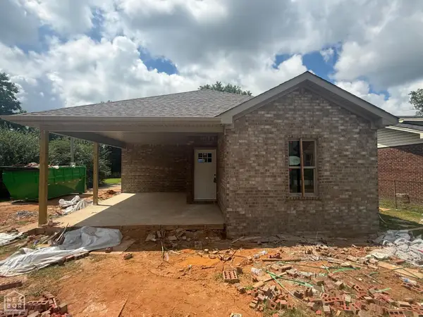 612 E Lake St, Paragould, AR 72450