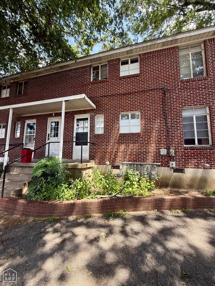 1009 Flint Street, Jonesboro, AR 72401 - #2